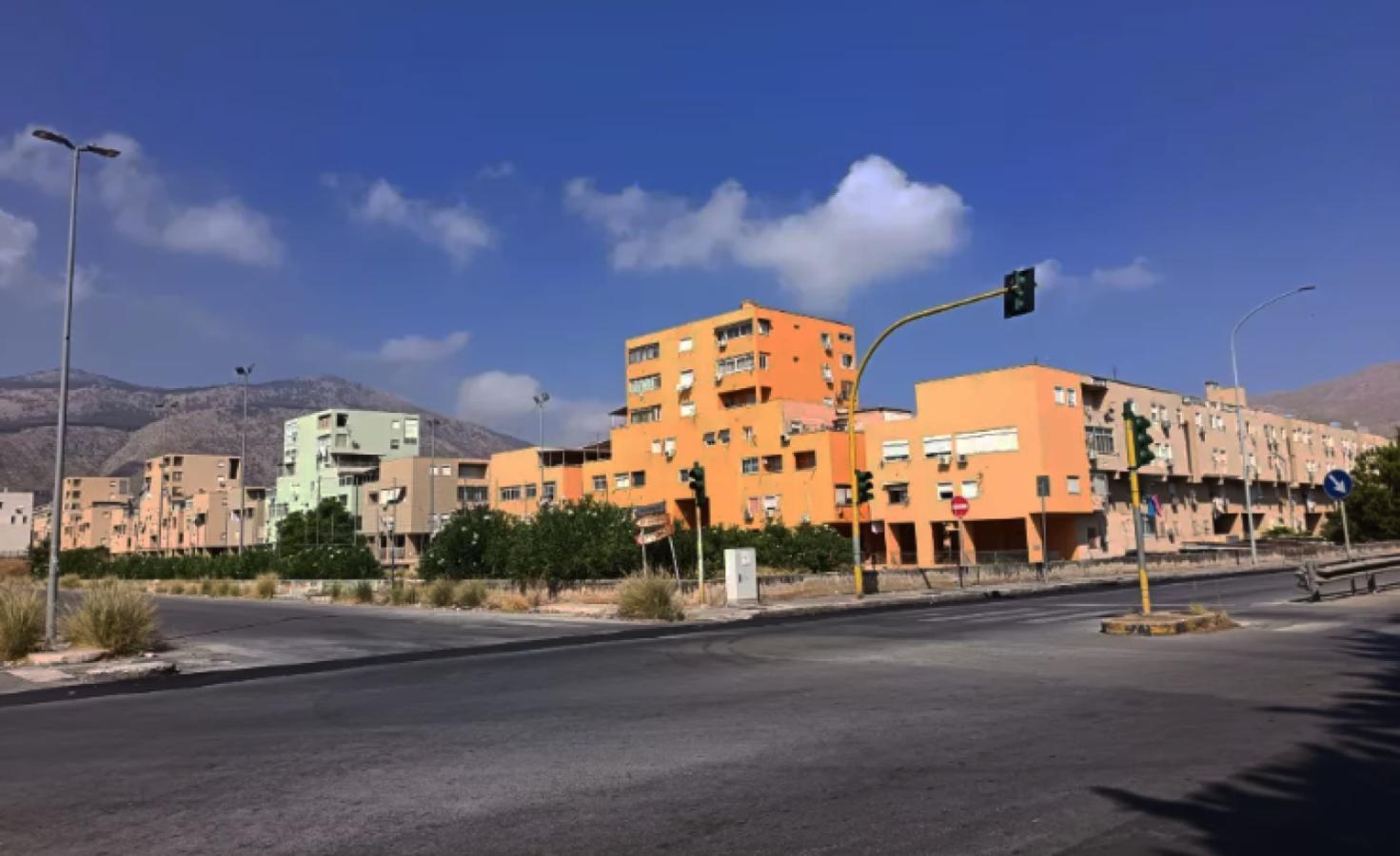 Zen palermo auto incendio