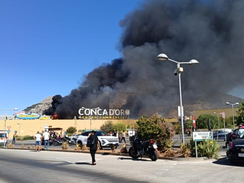 incendio conca d'oro palermo centro commerciale
