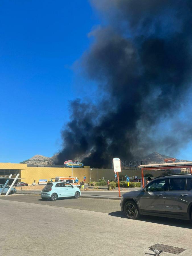 incendio conca d'oro palermo centro commerciale